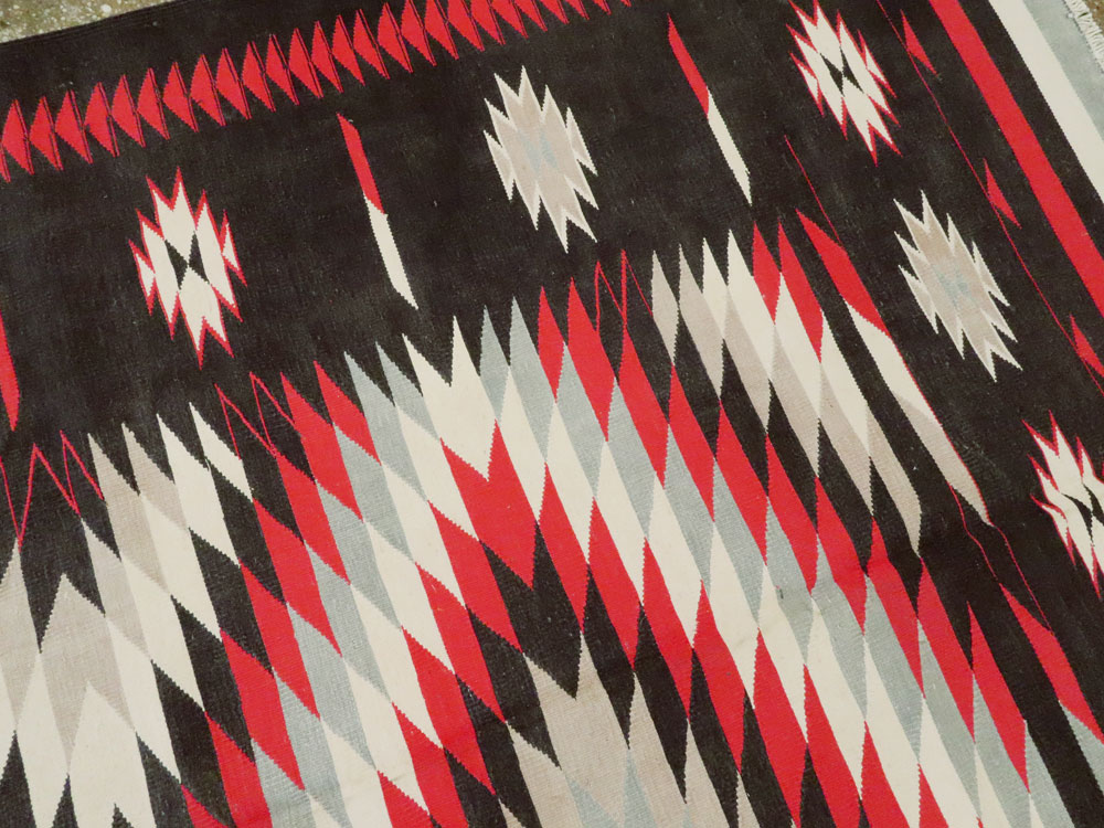 Vintage Indian Flat-weave Dhurrie Carpet, No.20550 - Staging