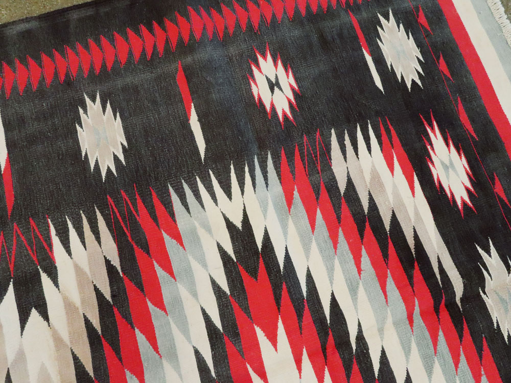 Vintage Indian Flat-weave Dhurrie Carpet, No.20550 - Staging