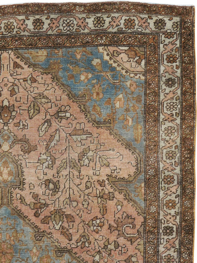 Antique Persian Sarouk Fereghan Rug, No.20623 - Staging