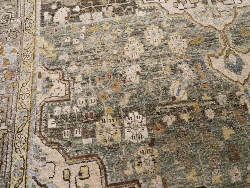 Antique Persian Sarouk Fereghan Rug, No.20627 - Staging