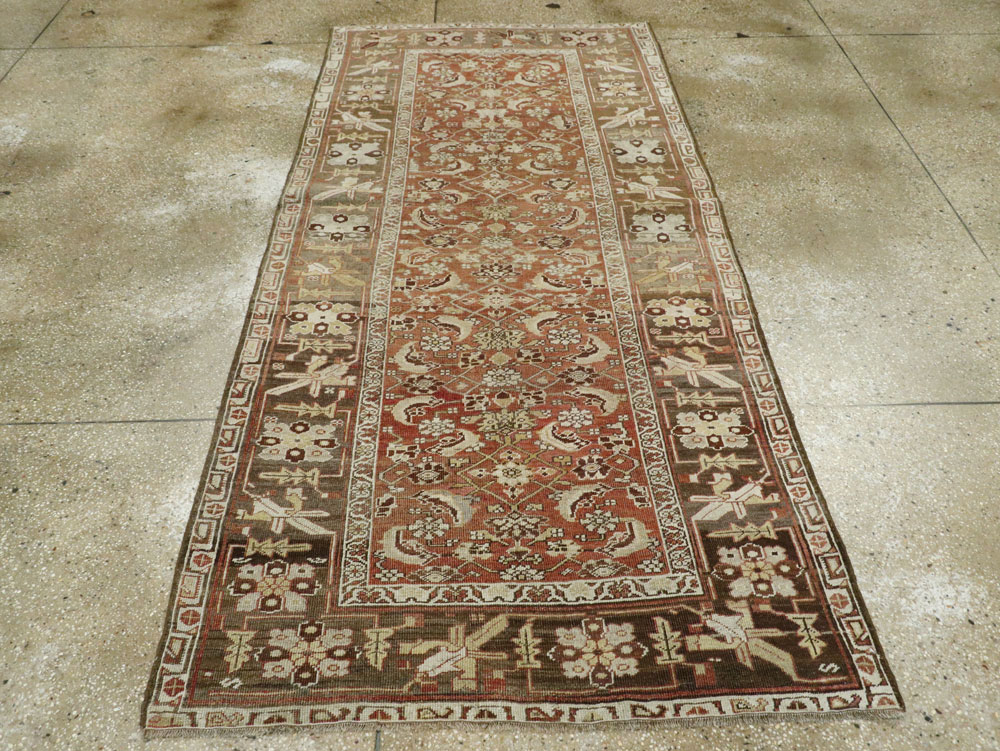 Antiuqe Persian Bidjar Rug, No.20637 - Staging