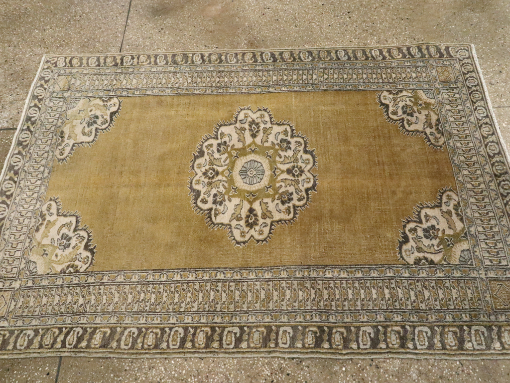 Antique Persian Khorossan Rug, No.20657 - Staging