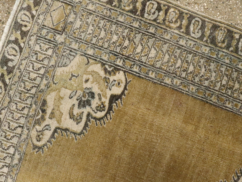 Antique Persian Khorossan Rug, No.20657 - Staging