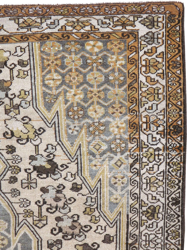 Vintage Persian Malayer Rug, No.20681 - Staging