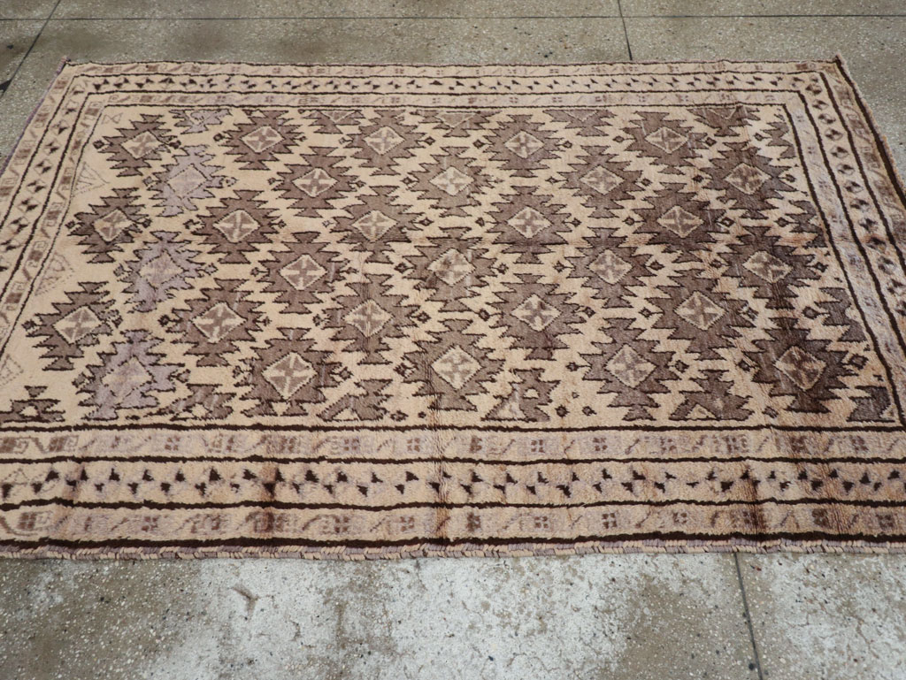 Vintage Persian Baluch Rug, No.20683 - Staging