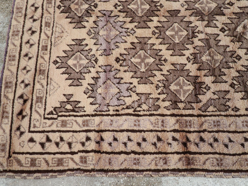 Vintage Persian Baluch Rug, No.20683 - Staging