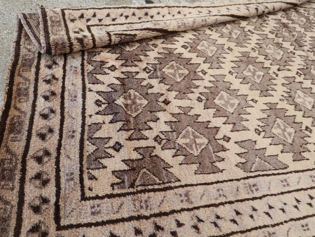Vintage Persian Baluch Rug, No.20683 - Staging