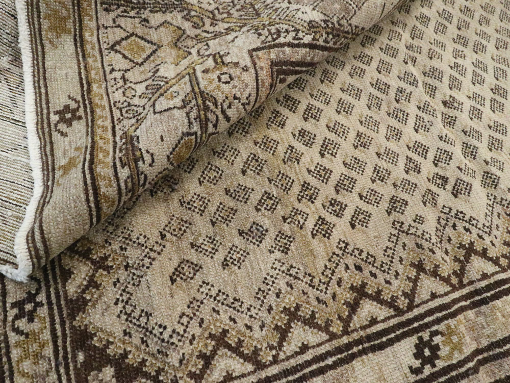 Vintage Persian Malayer Carpet, No.20692 - Staging