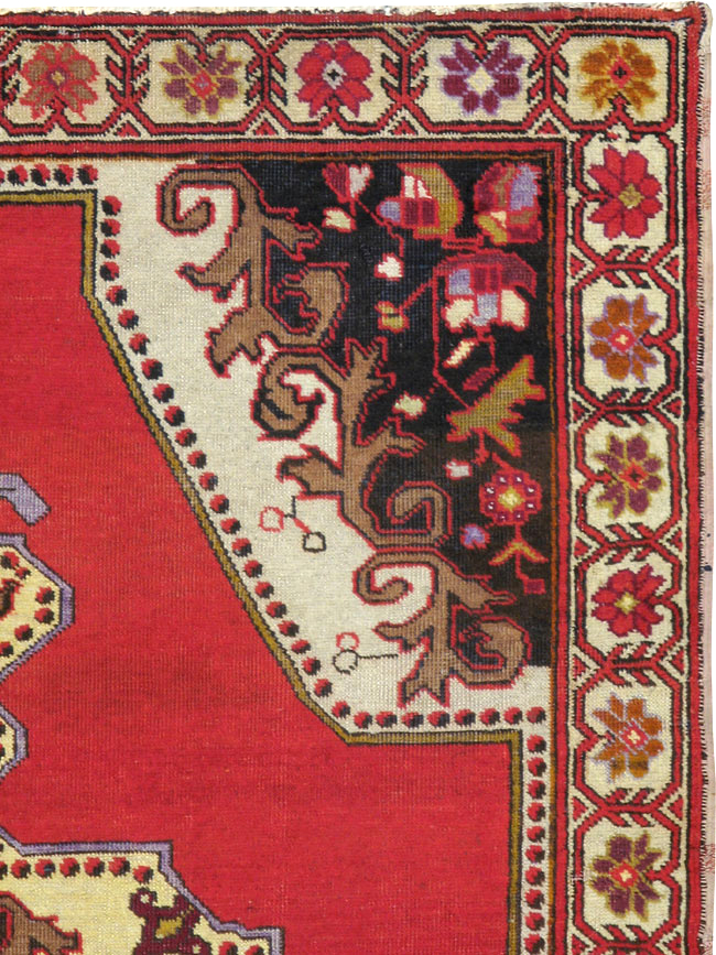 Vintage Turkish Oushak Rug, No.20732 - Staging