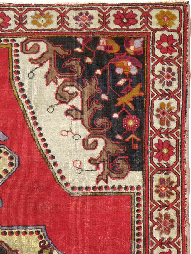 Vintage Turkish Oushak Rug, No.20732 - Staging