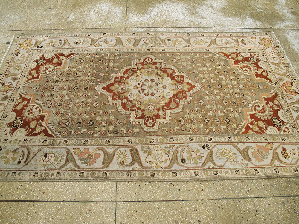 Vintage Persian Malayer Carpet, No.20751 - Staging