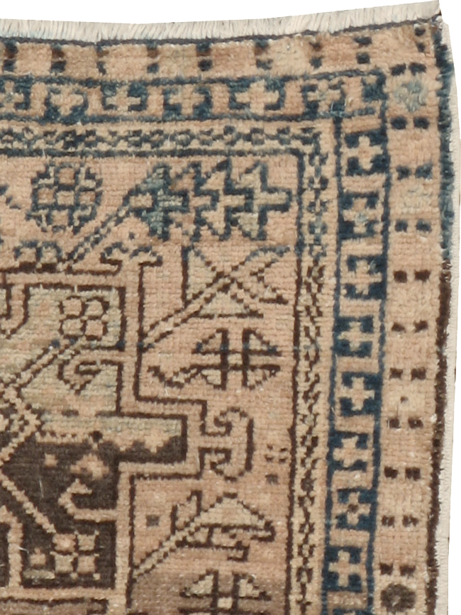 Vintage Persian Karajeh Throw Rug, No.20796 - Staging