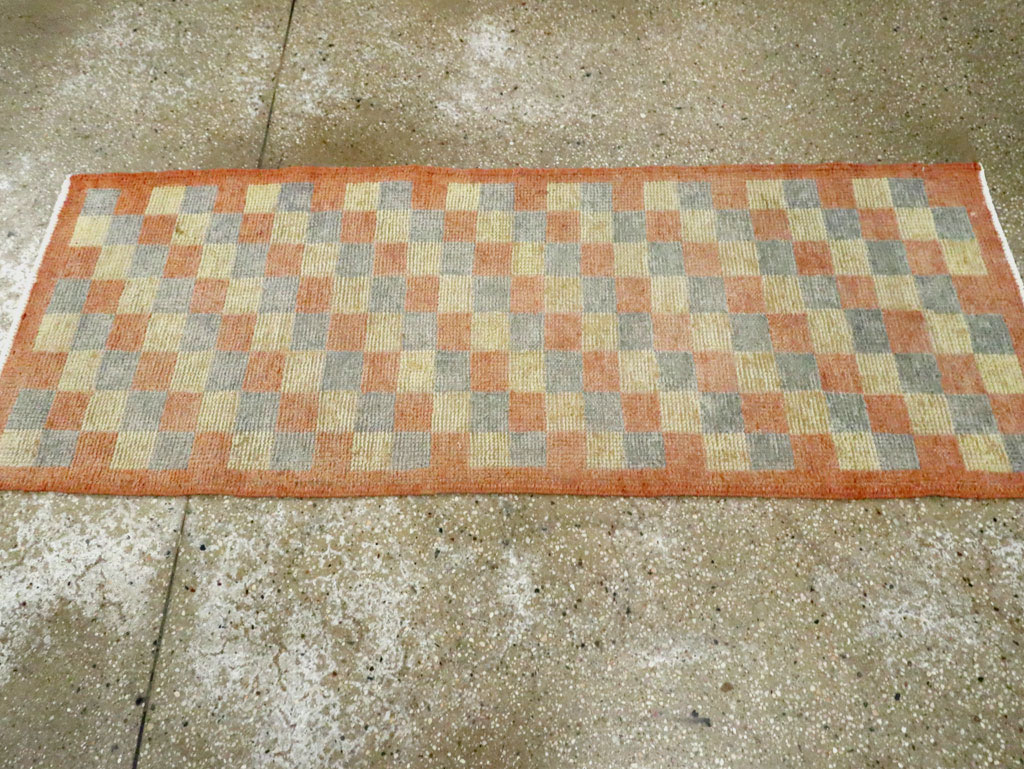 Vintage Turkish Anatolian Rug, No.20806 - Staging