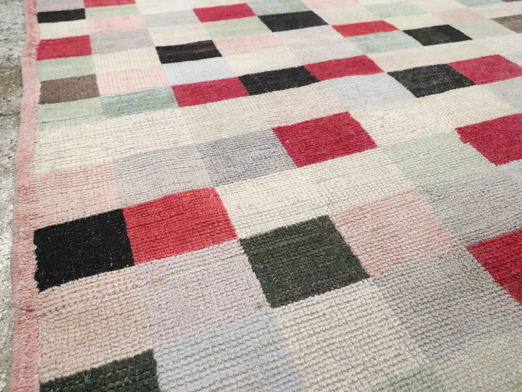 Vintage Turkish Art Deco Accent Carpet, No.20813 - Staging