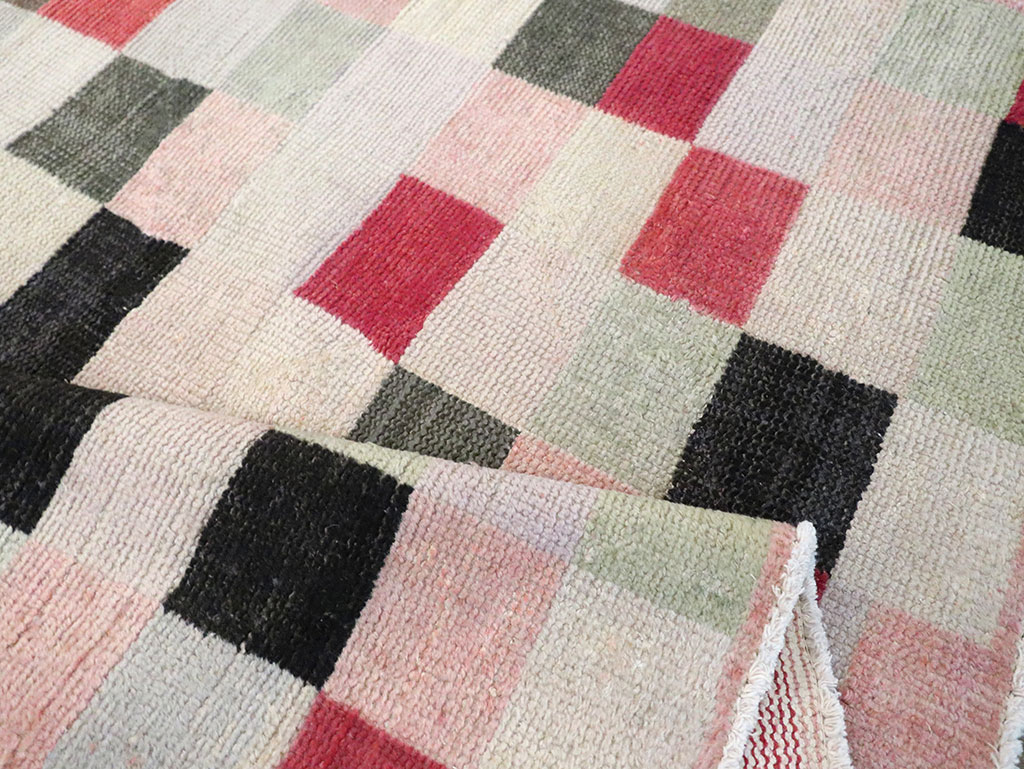 Vintage Turkish Art Deco Accent Carpet, No.20813 - Staging