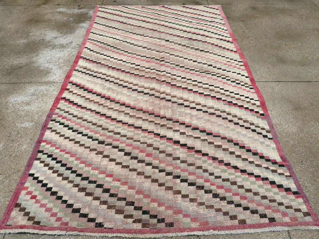 Vintage Turkish Anatolian Rug, No.20814 - Staging