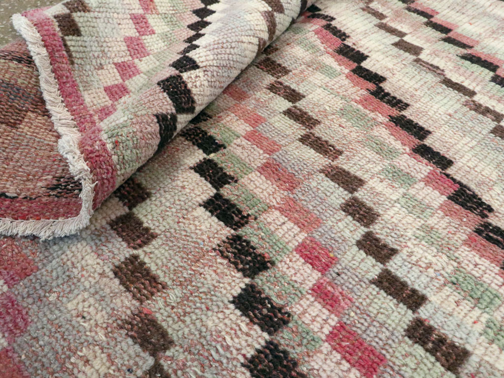 Vintage Turkish Anatolian Rug, No.20814 - Staging