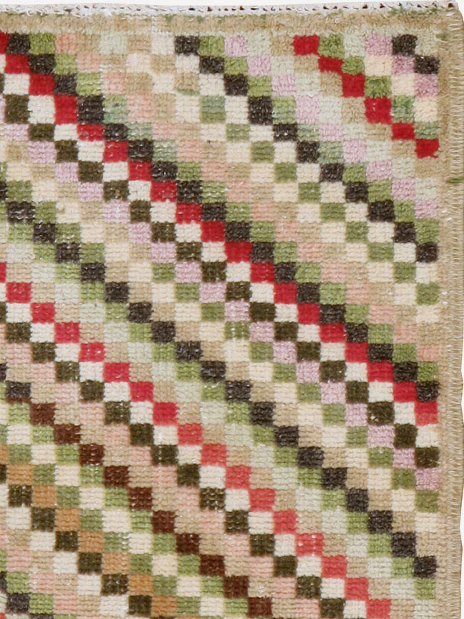 Vintage Turkish Anatolian Rug, No.20820 - Staging