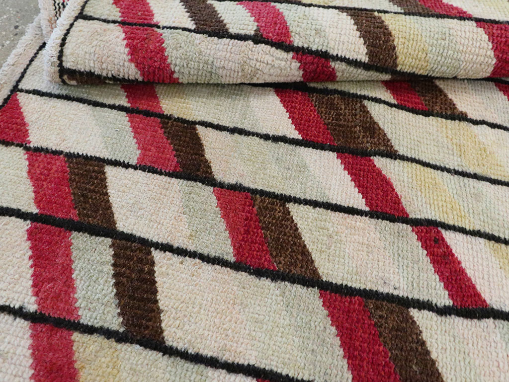 Vintage Anatolian Rug, No.20824 - Staging