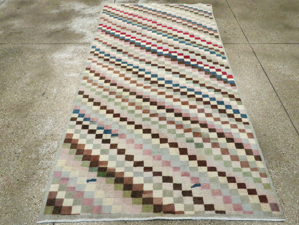 Vintage Turkish Anatolian Distressed Rug, No.20830 - Staging