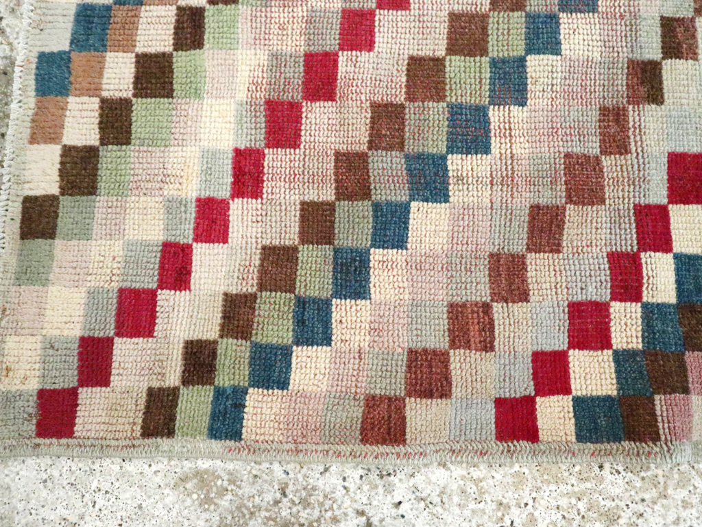 Vintage Turkish Anatolian Distressed Rug, No.20830 - Staging