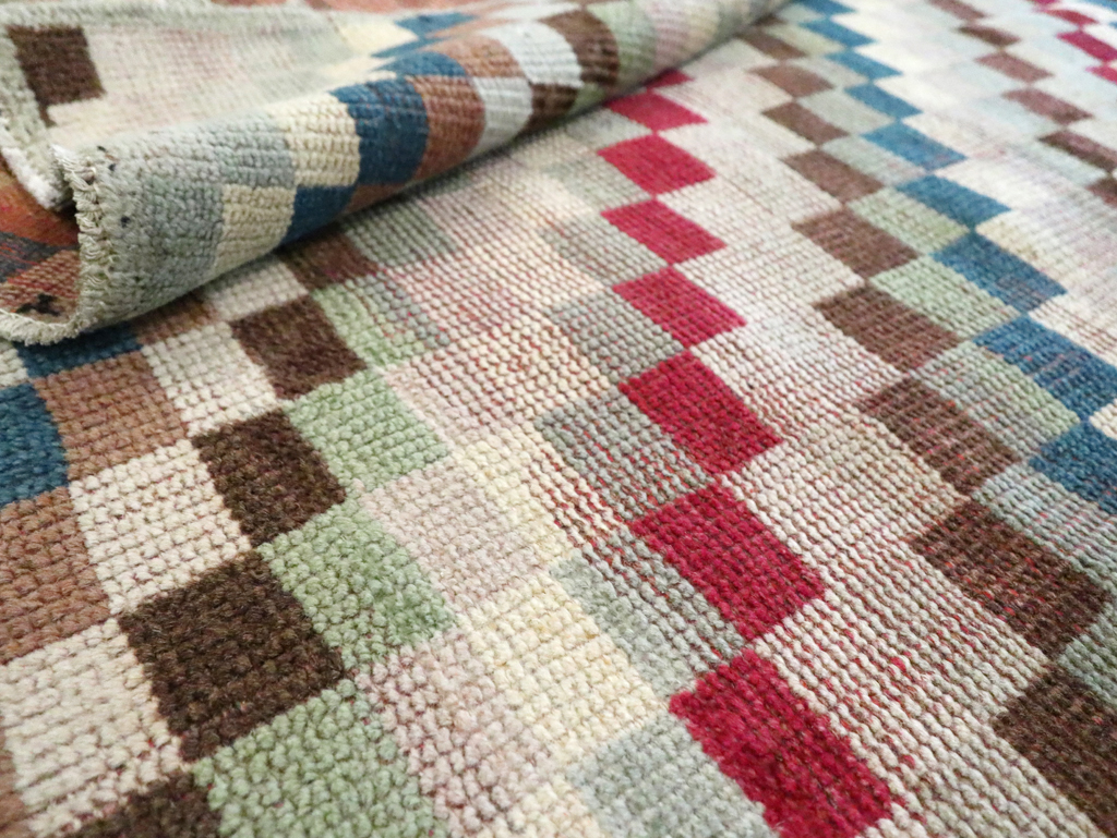 Vintage Turkish Anatolian Distressed Rug, No.20830 - Staging