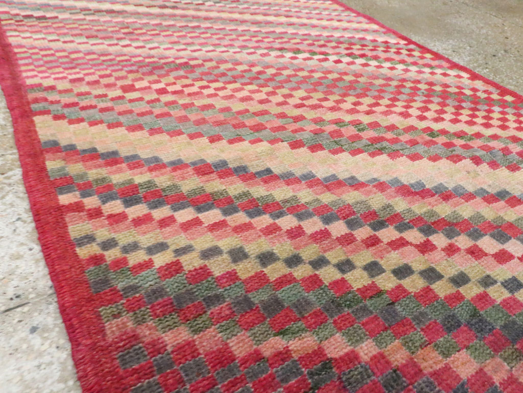 Vintage Turkish Anatolian Throw Rug, No.20843 - Staging