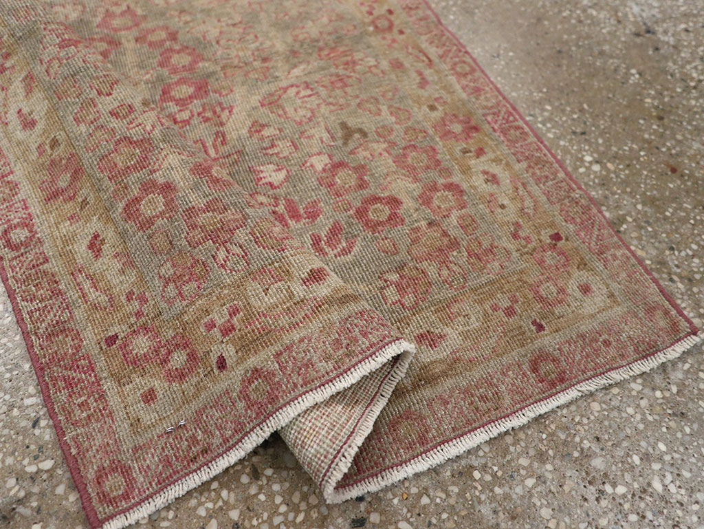 Antique Persian Mashad Throw Rug, No.20869 - Staging