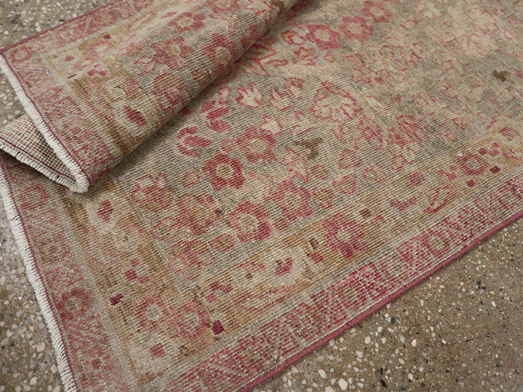 Antique Persian Mashad Throw Rug, No.20869 - Staging
