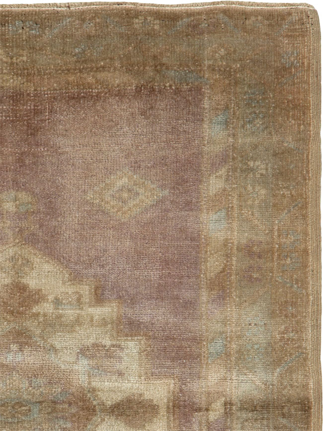 Antique Turkish Oushak Rug, No.20881 - Staging