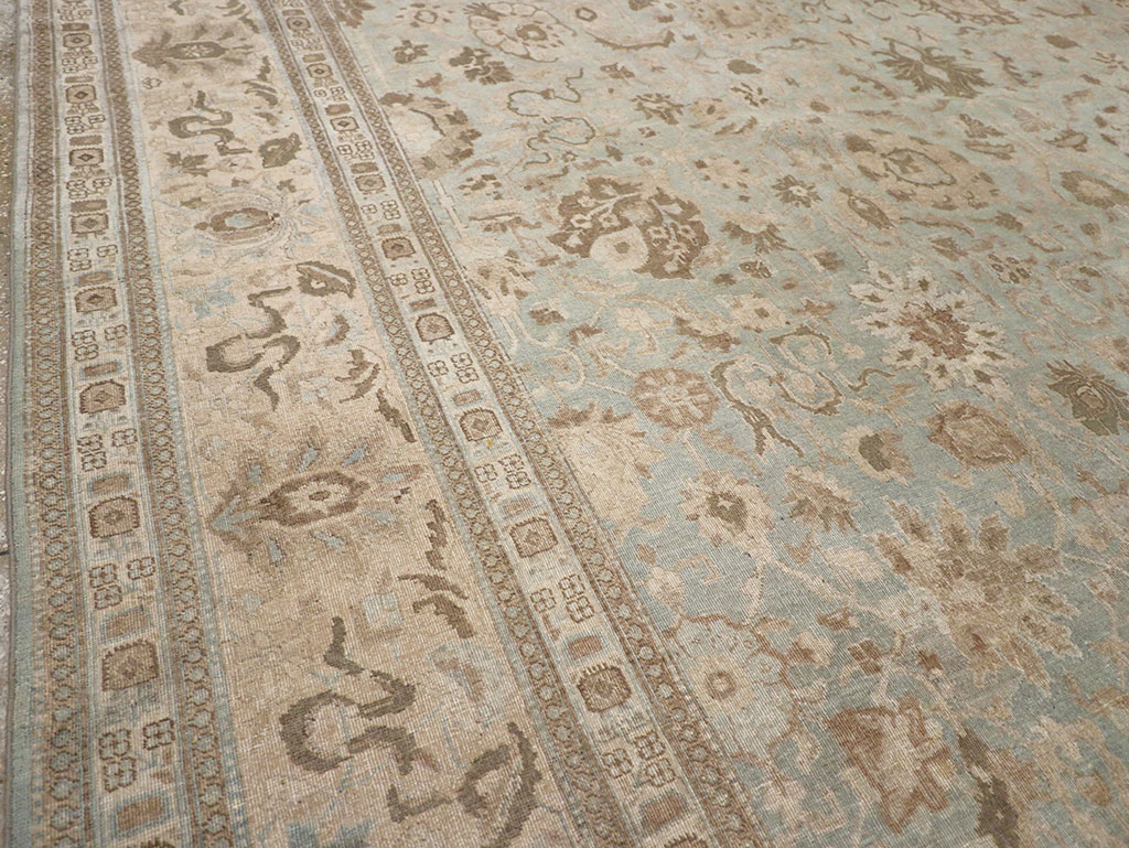 Antique Persian Tabriz Room Size Carpet, No.20909 - Staging