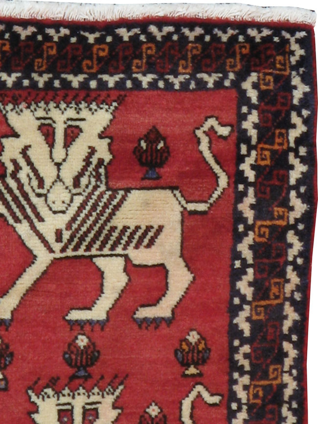 Vintage Persian Shiraz Pictorial Rug, No.20915 - Staging