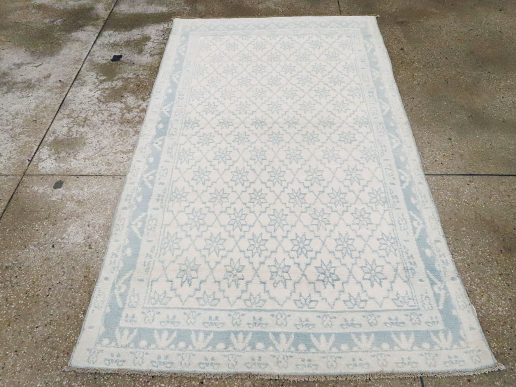 Vintage Indian Cotton Agra Rug, No.20934 - Staging