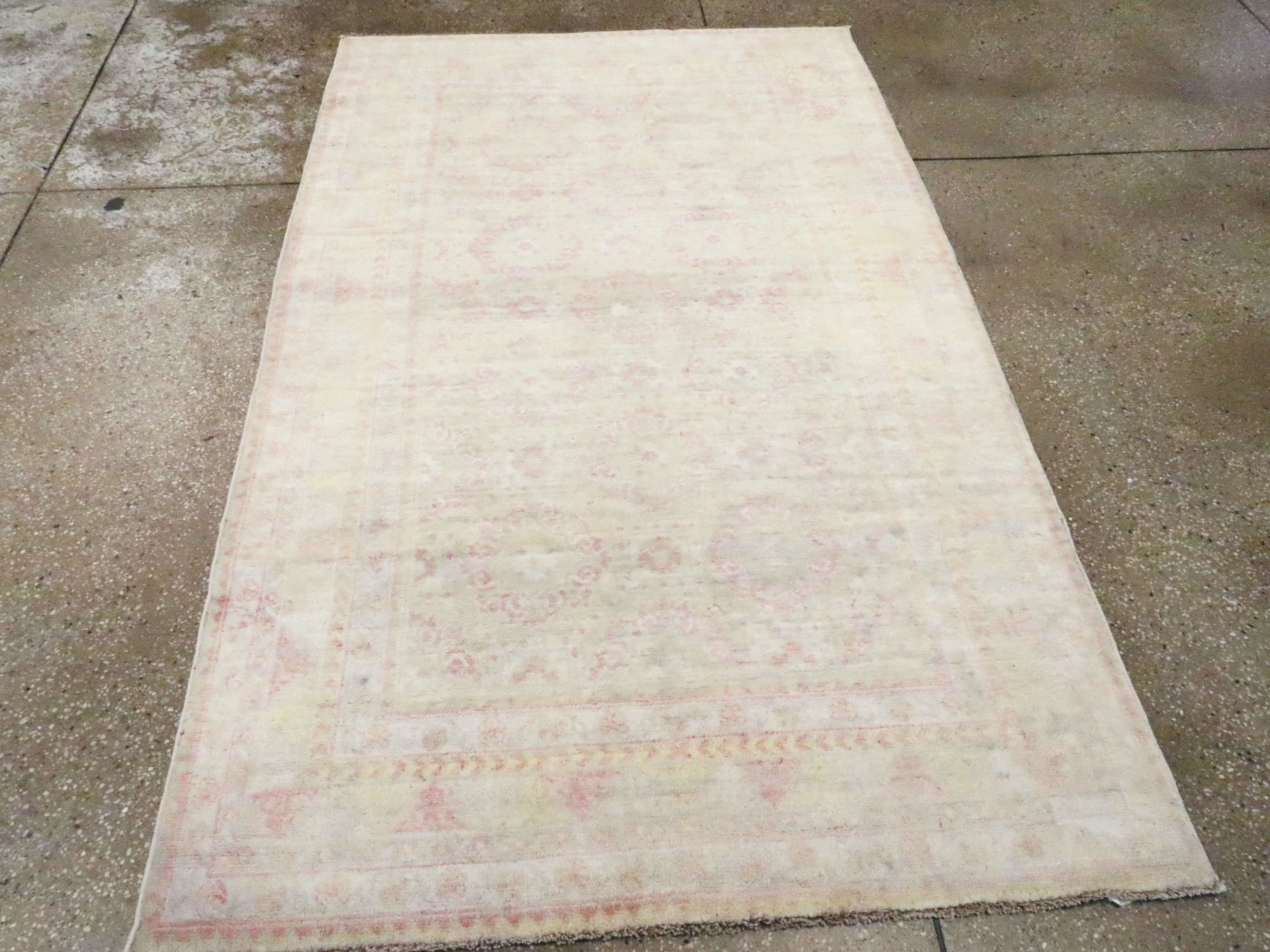 Vintage Indian Cotton Agra Rug, No.20944 - Staging