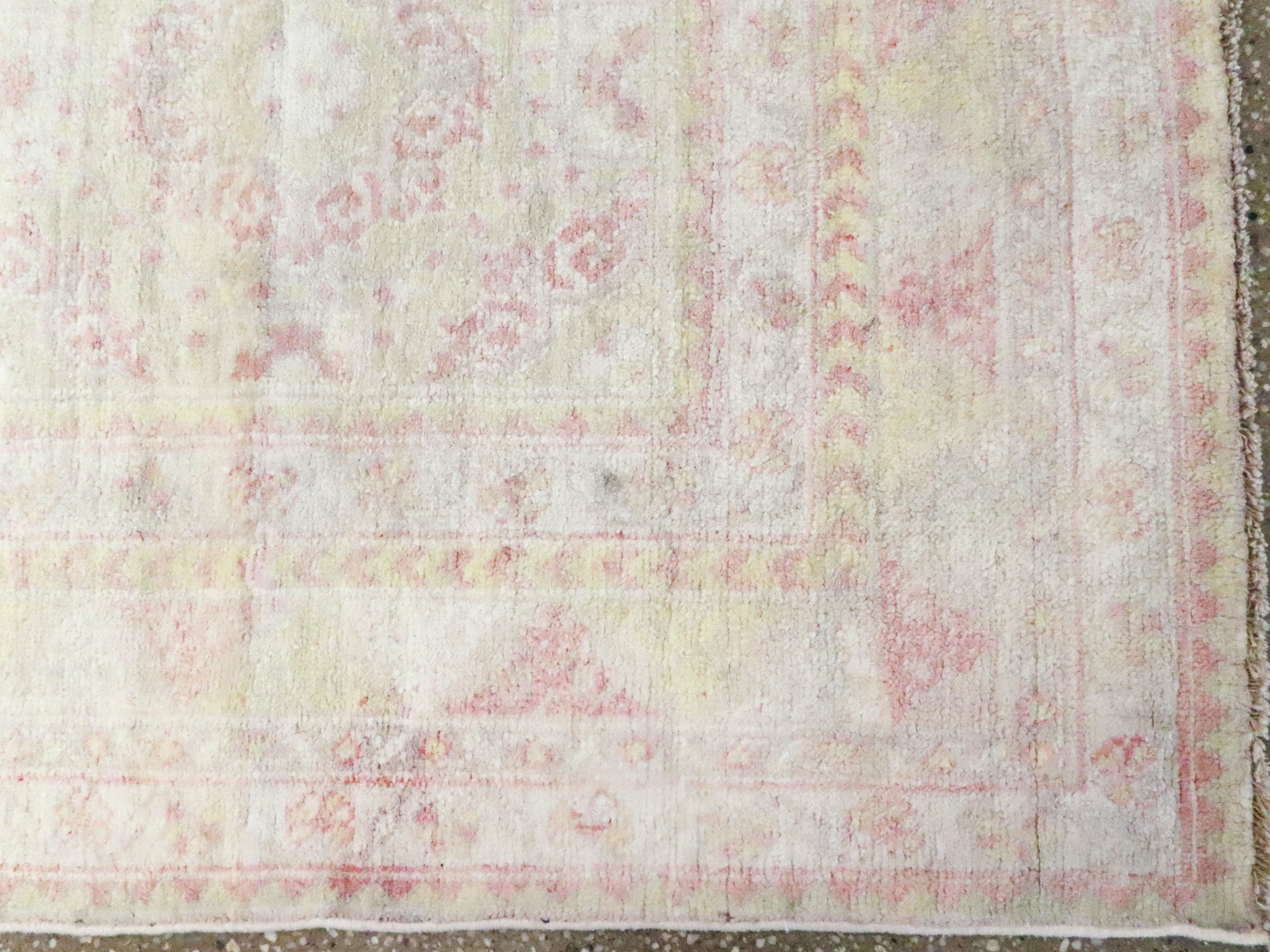 Vintage Indian Cotton Agra Rug, No.20944 - Staging