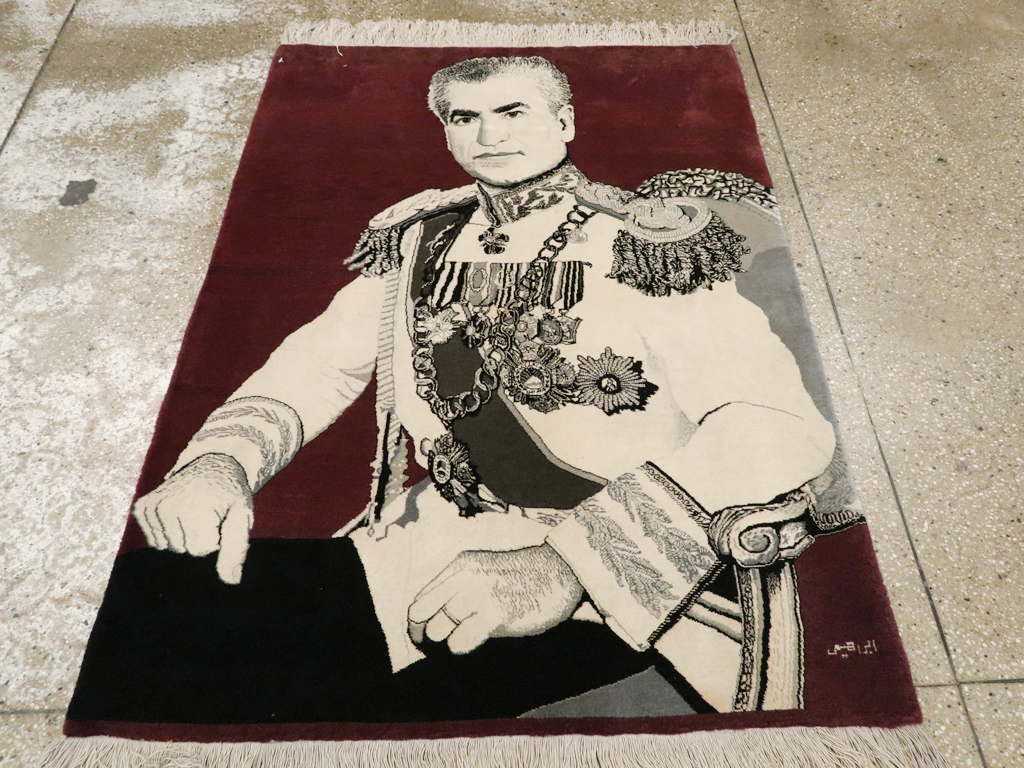 Vintage Persian Tabriz Pictorial Rug, No.21007 - Staging