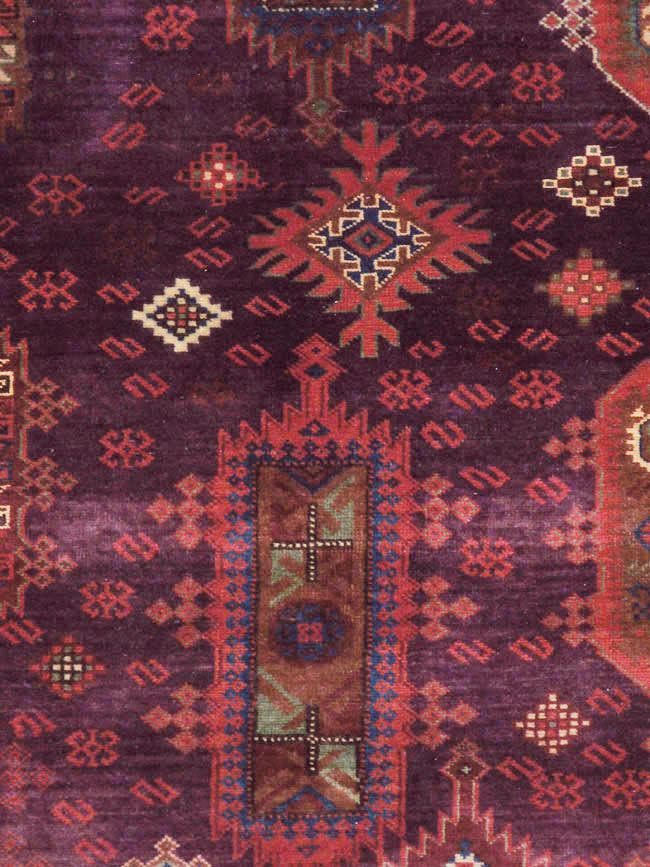 Vintage Indian Agra Carpet, No.21030 - Staging