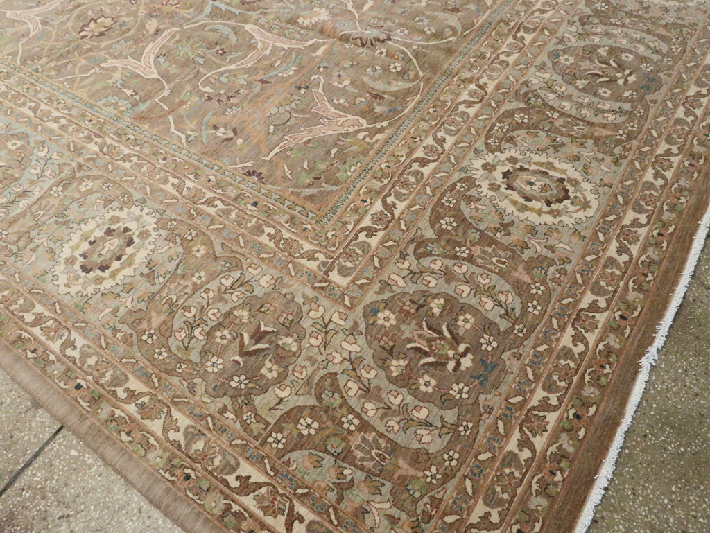 Contemporary Persian Tabriz Carpet, No.21031 - Staging