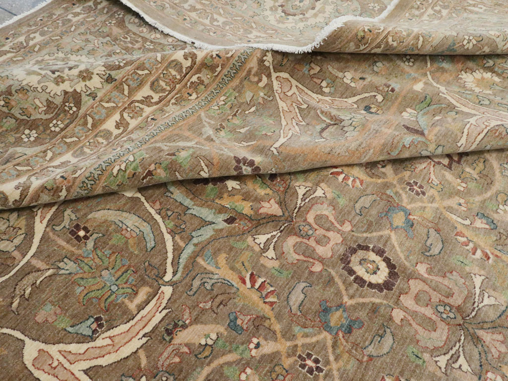 Contemporary Persian Tabriz Carpet, No.21031 - Staging