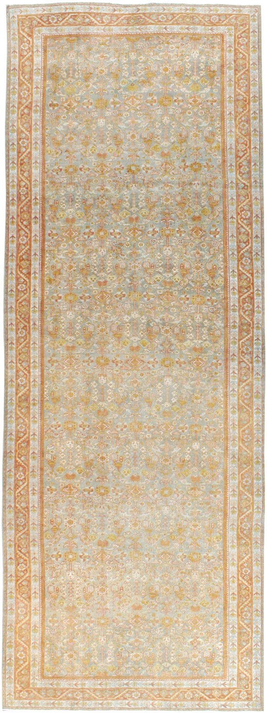 Antique Persian Mahal Gallery Carpet, No.21035 - Staging