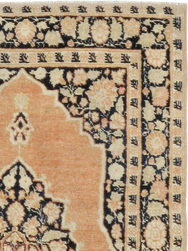 Antique Persian Tabriz Hagi Jalili Rug, No.21048 - Staging