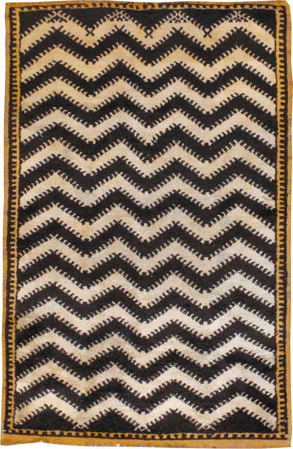 Vintage Moroccan Rug, No.21072 - Staging