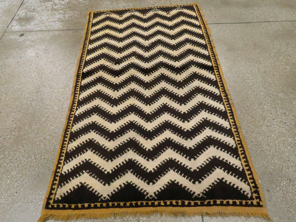 Vintage Moroccan Rug, No.21072 - Staging