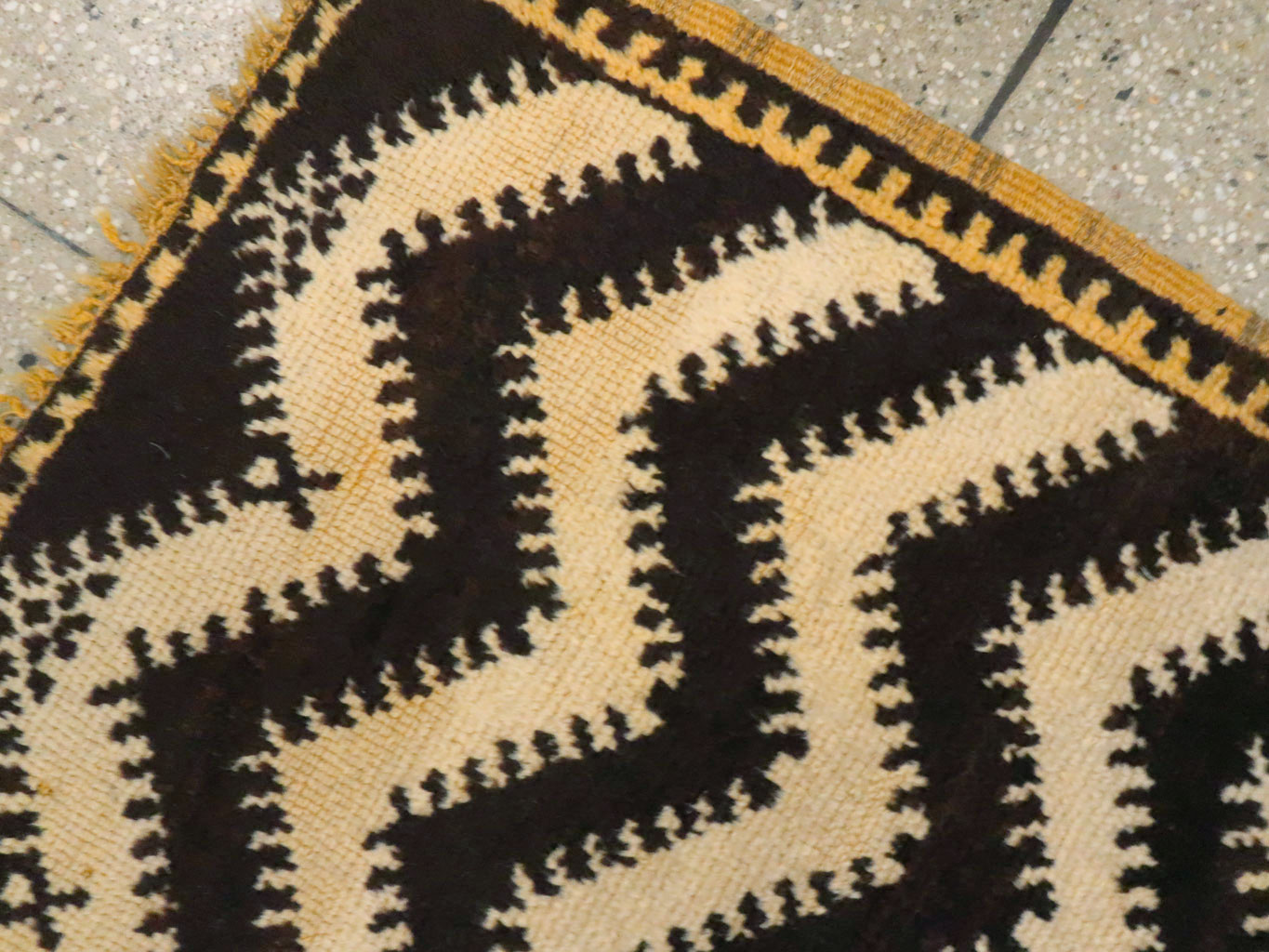 Vintage Moroccan Rug, No.21072 - Staging