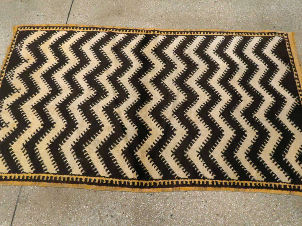 Vintage Moroccan Rug, No.21072 - Staging