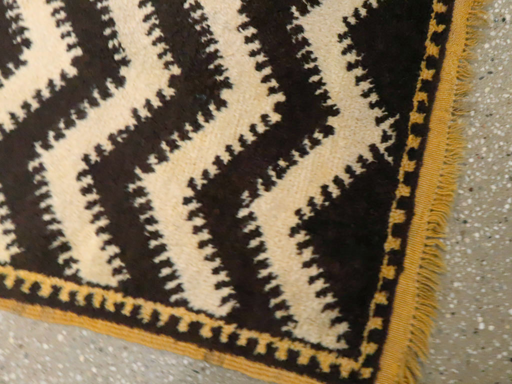 Vintage Moroccan Rug, No.21072 - Staging