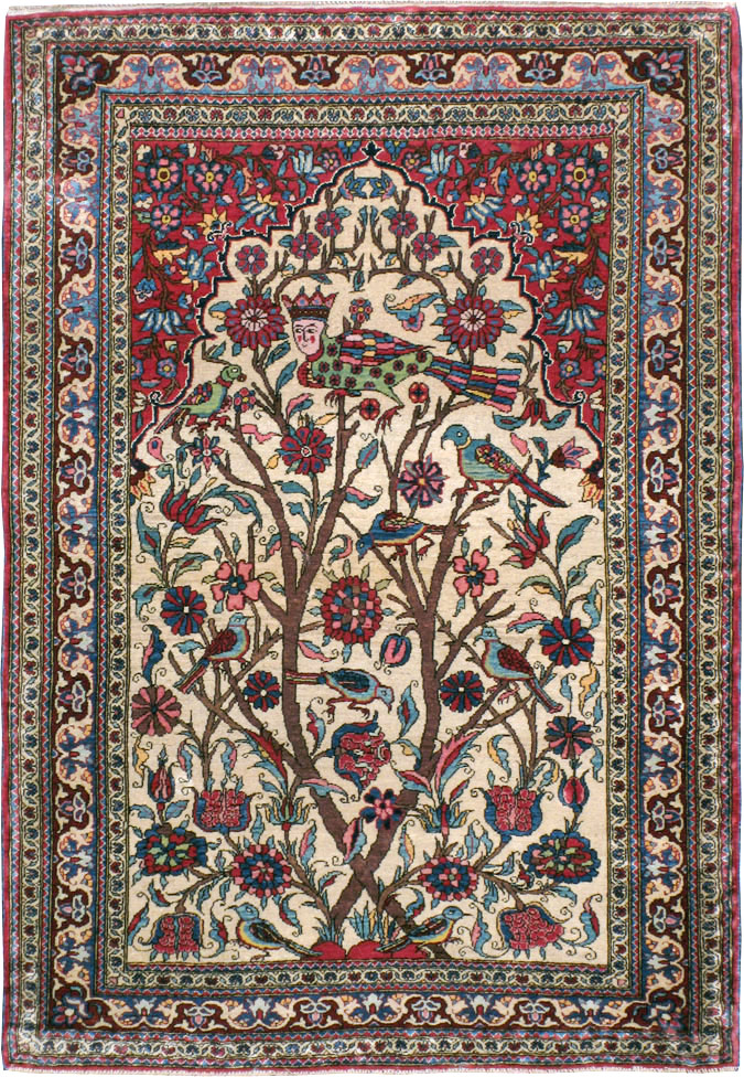 Vintage Persian Pictorial Isfahan Rug, No.21101 - Staging