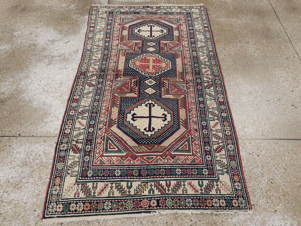 Antique Caucasian Shirvan Rug, No.21136 - Staging