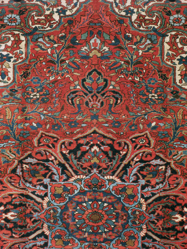 Vintage Persian Heriz Carpet, No.21148 - Staging