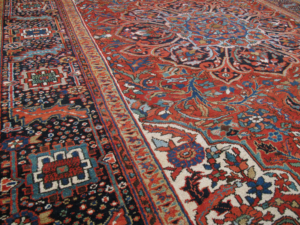 Vintage Persian Heriz Carpet, No.21148 - Staging